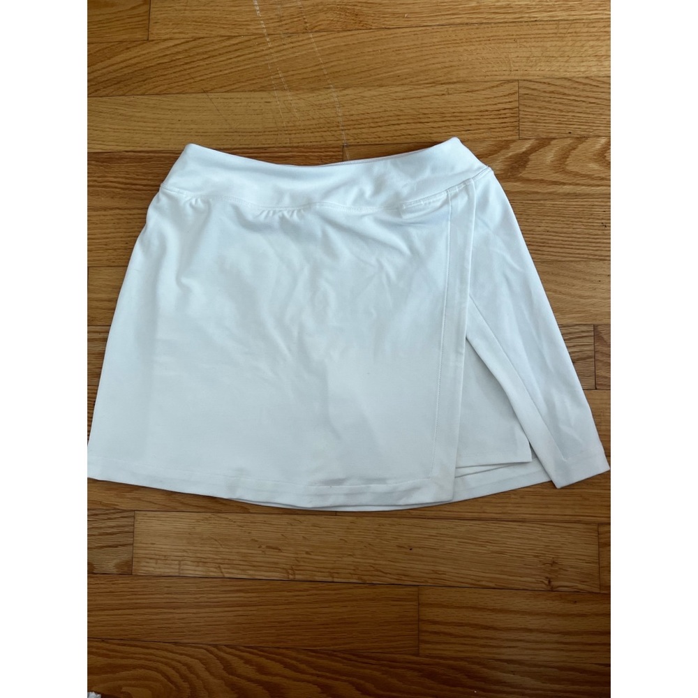 NWOT Outdoor Voices White Court Skort in Sz S